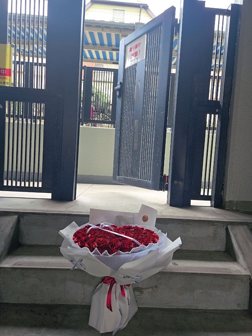 ハート型赤い花束ソープフラワー花束誕生日プレゼント卒業式お祝い母の日プロポーズ