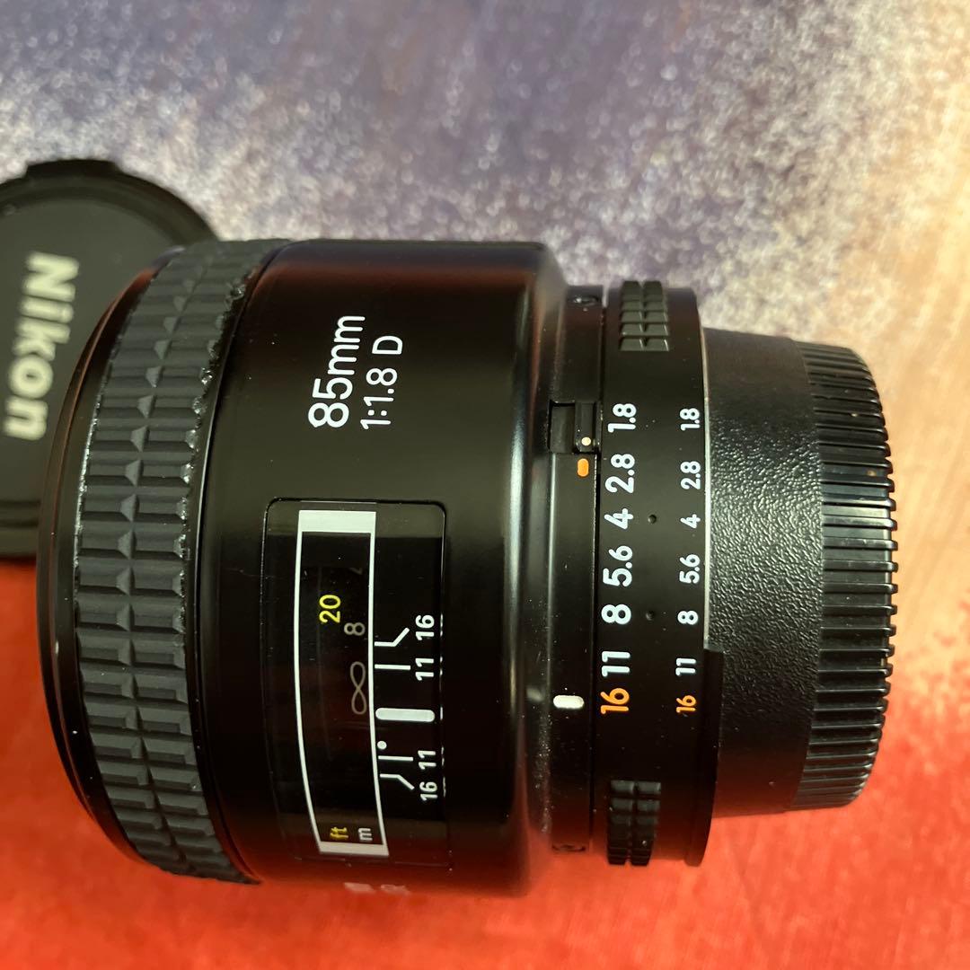 ニコン Nikon AF NIKKOR 85mm F1.8 D