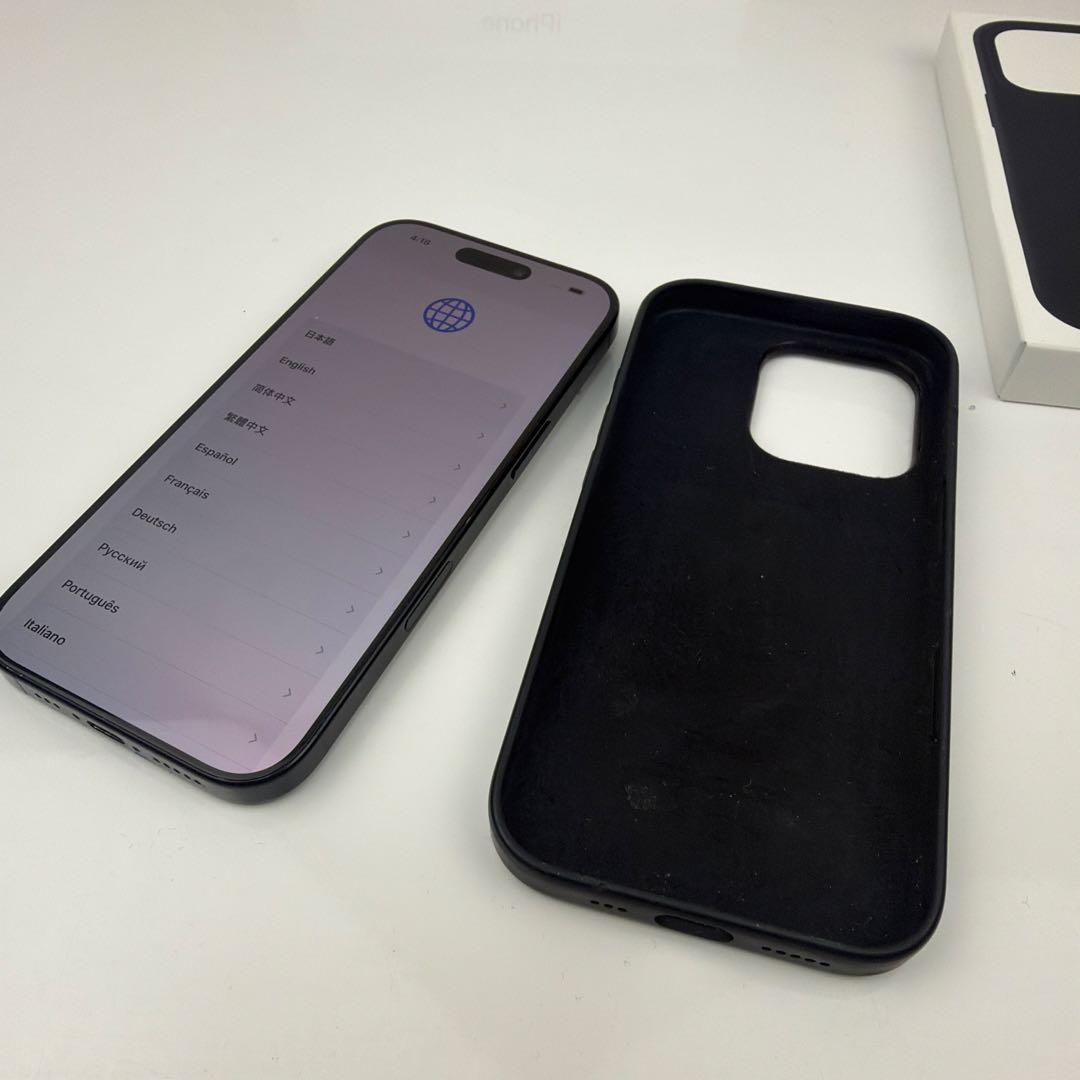 Apple iPhone 16 Pro 128GB ブラック　バッテリー98%