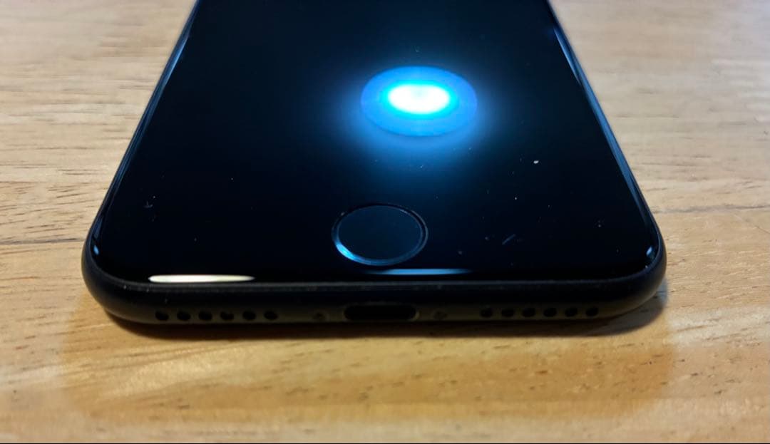 SIMフリー　iPhone SE 第3世代　64GB