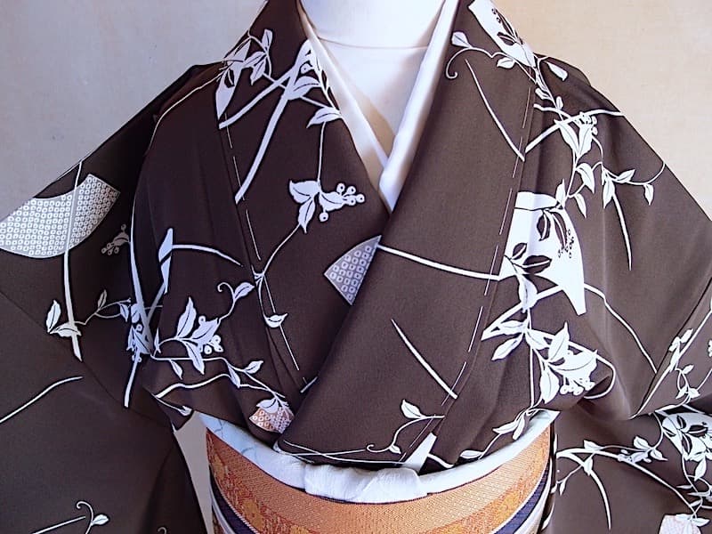 未使用　染め小紋（流れるような蔓葉文）裄68 正絹美品