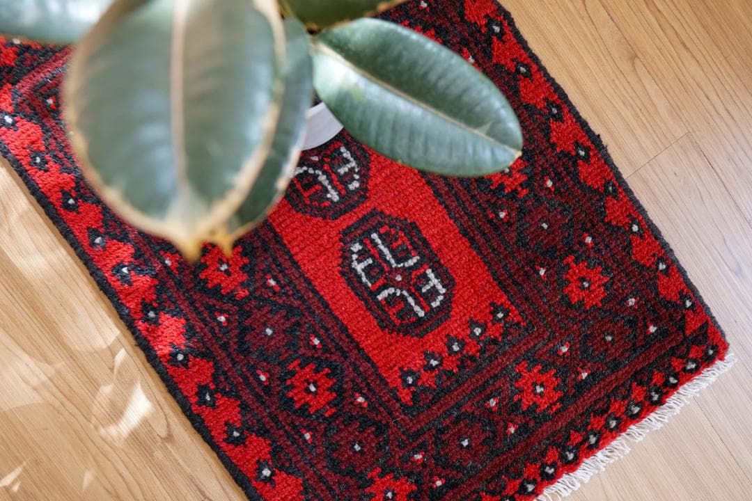 Chocotoypuトルクメン 手織り絨毯 トライバルラグ