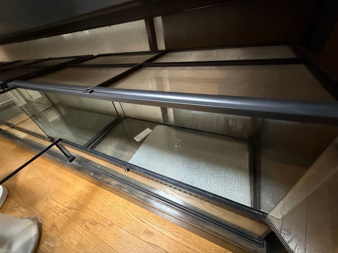 グラステラリウム9045 静岡県にて引取り限定でお願いします。