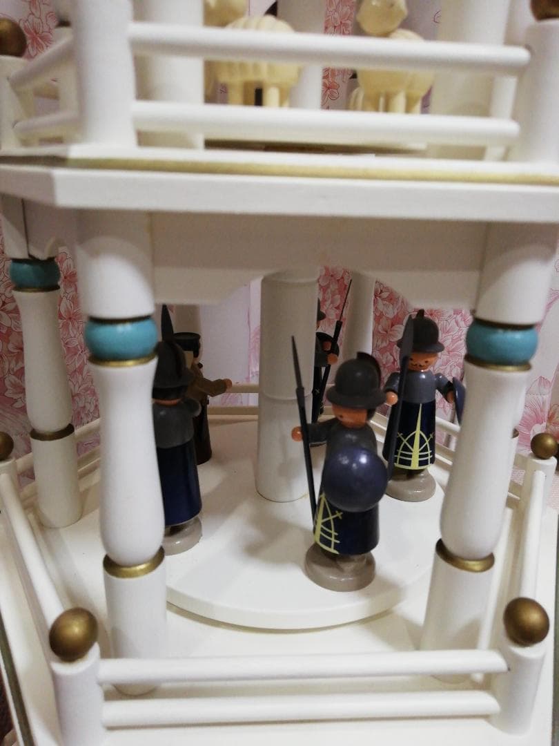 ケーテウォルファルト クリスマスピラミッド ドイツ 木製 4段 希少 ギミック