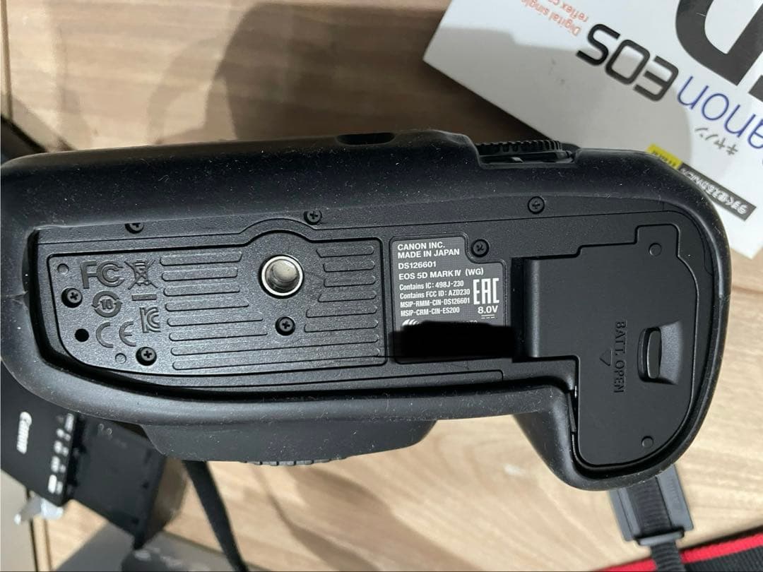 EOS 5D MARK4(WG) ボディ　Canon 一眼レフ　ワンオーナー