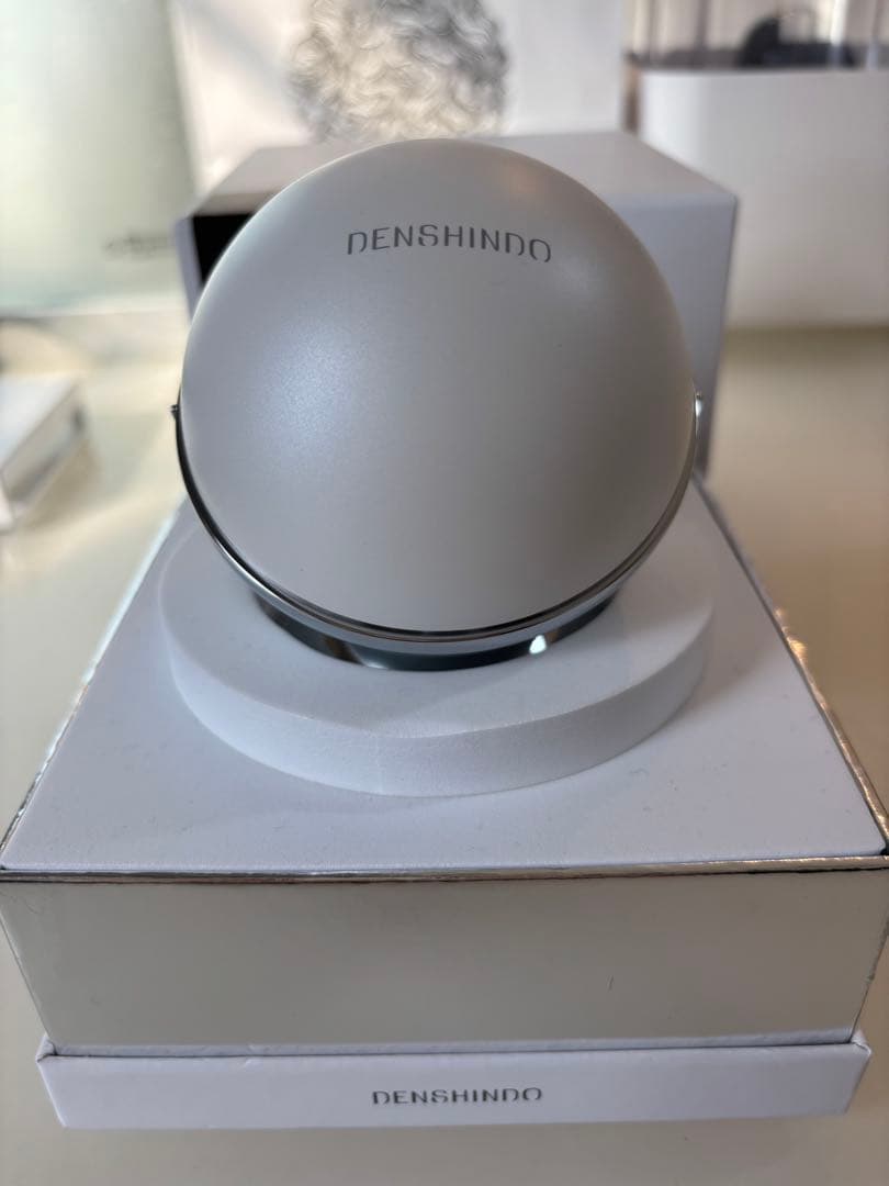 【プラズマ エアシャワー 美顔器 】Un アン UN01-W 日本製