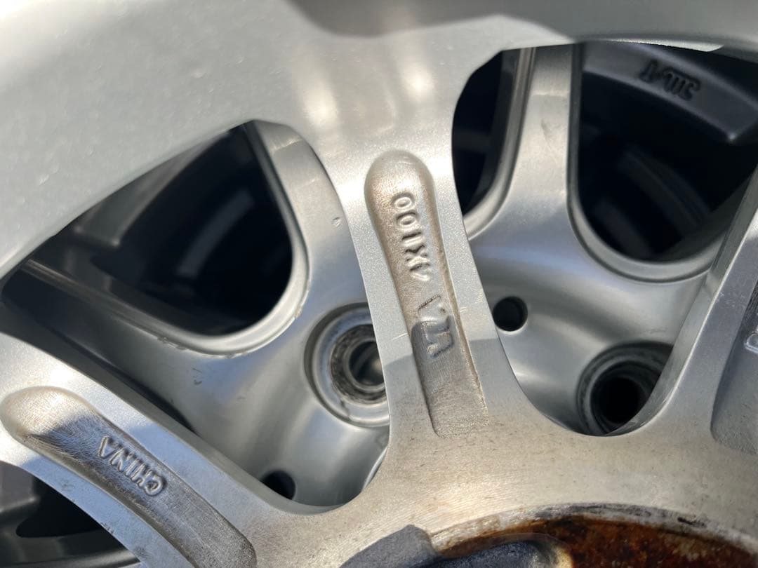 安さに挑戦　軽自動車用スタッドレスタイヤ4本セット