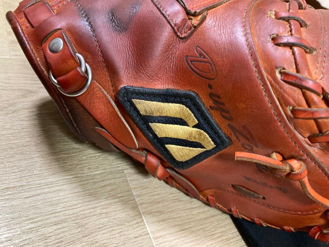 1584様用　硬式　キャッチャーミット　クレストハイドヨーロピアンキップレザー