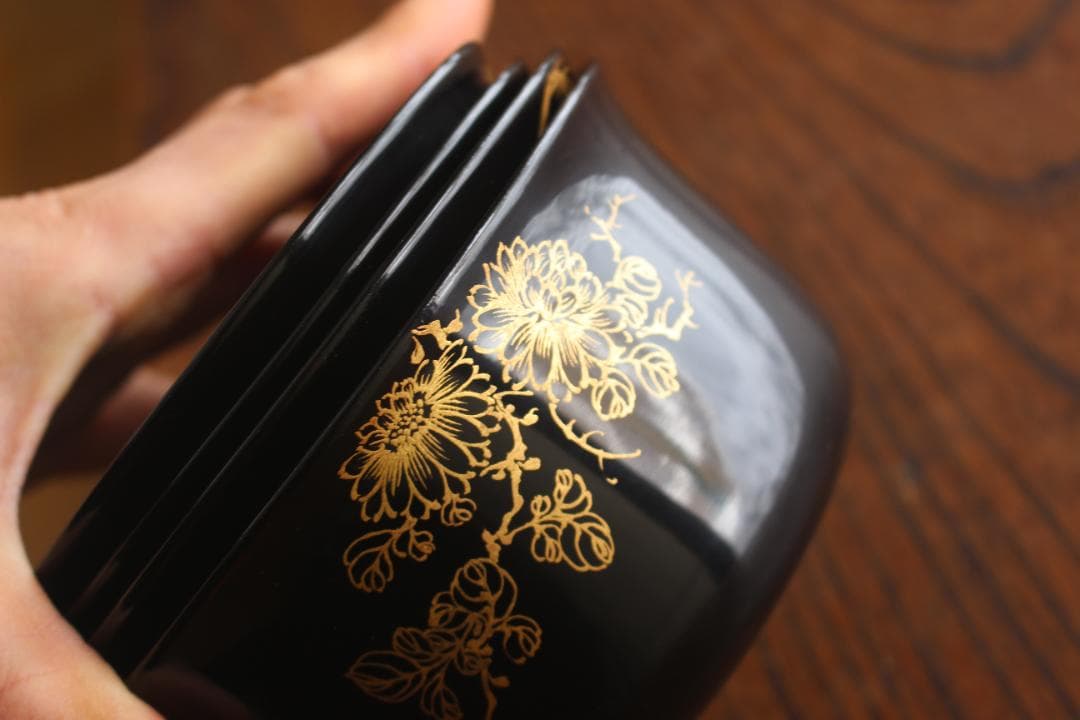 時代逸品！端正な時代黒漆に極上菊蘭蒔絵の映える四つ椀（検懐石道具蒔絵椀茶道具