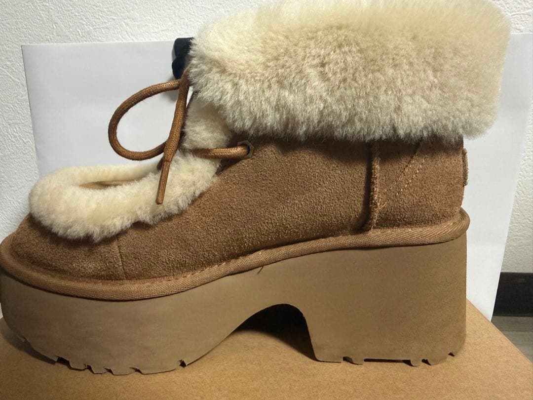 UGGエスミーレースアップ Esmee Lace Up 24cm