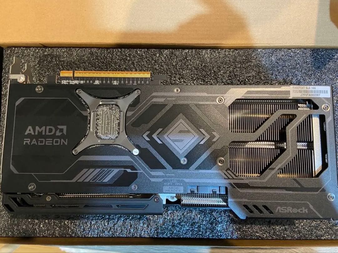 【美品】AMD Radeon RX 9700 XT 16GB グラフィックカード