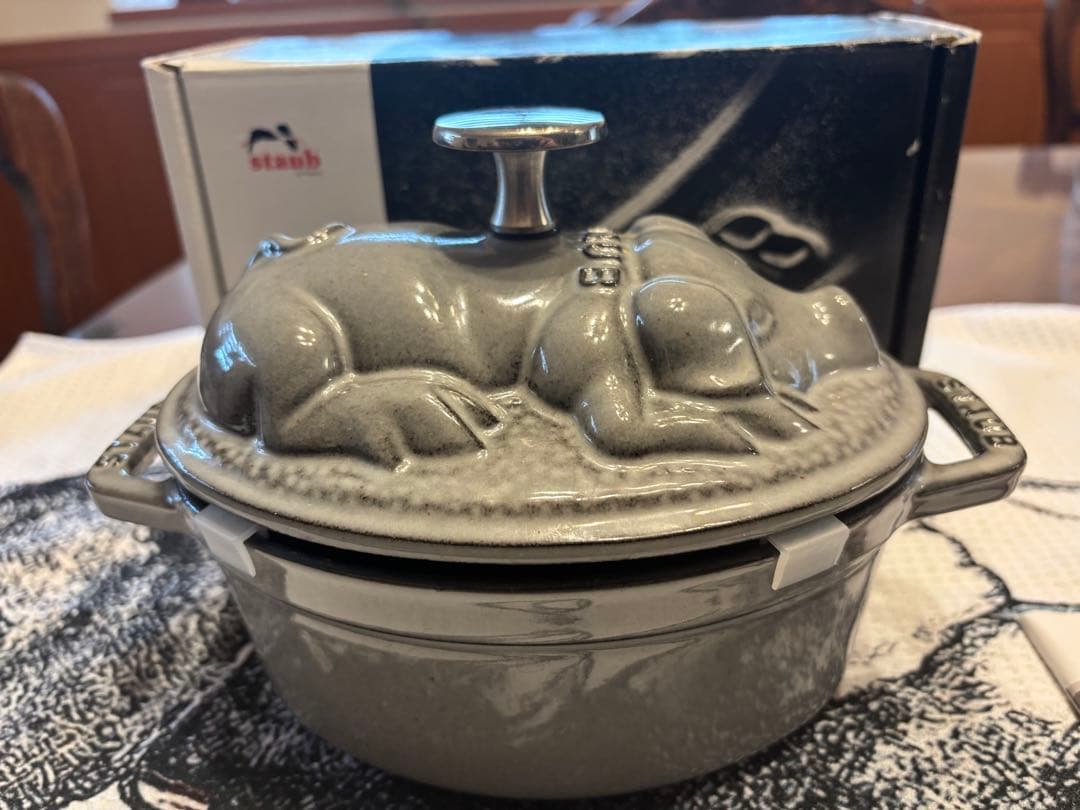 staub ピギーココット 17cm グレー 鋳鉄生涯保証シリアルナンバーつき
