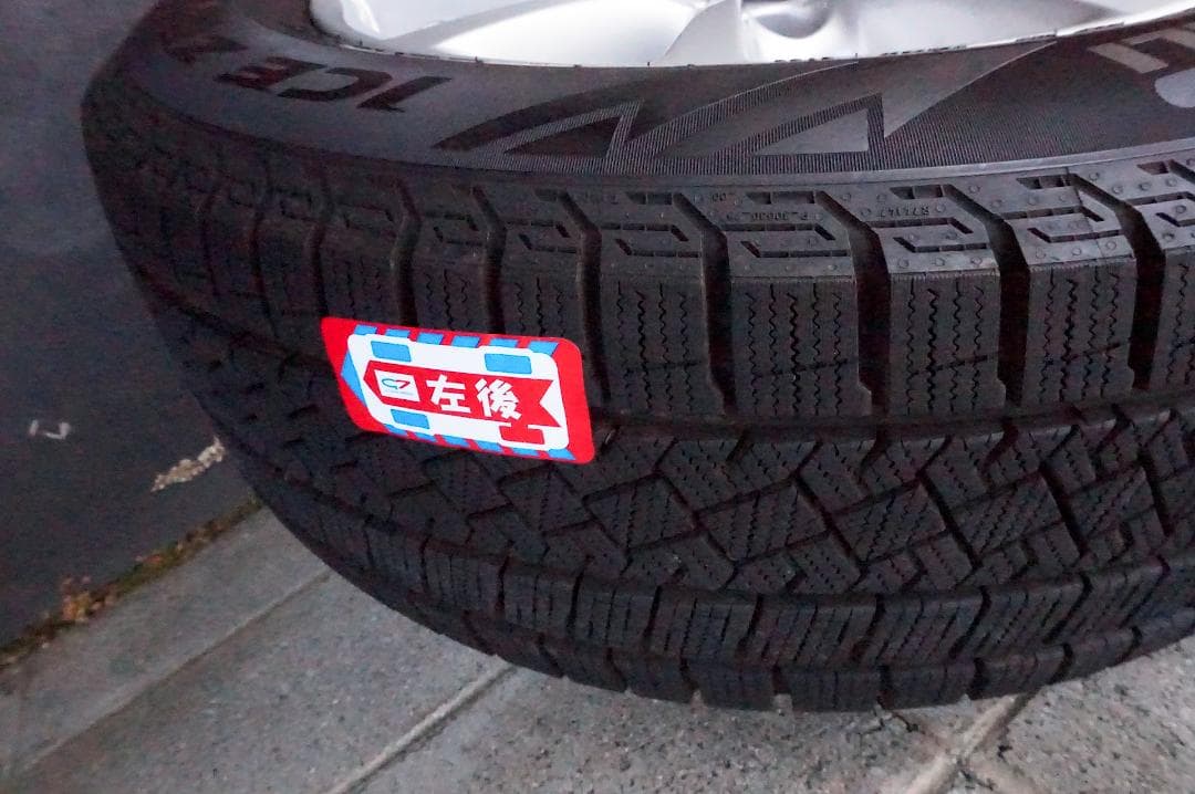  3シリーズ F30,F31 スタッドレスタイヤ　走行距離少