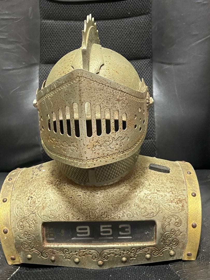 ニッカウィスキー の西洋騎士（甲冑）ラジオ兼時計ディスプレイ用 ジャンク品