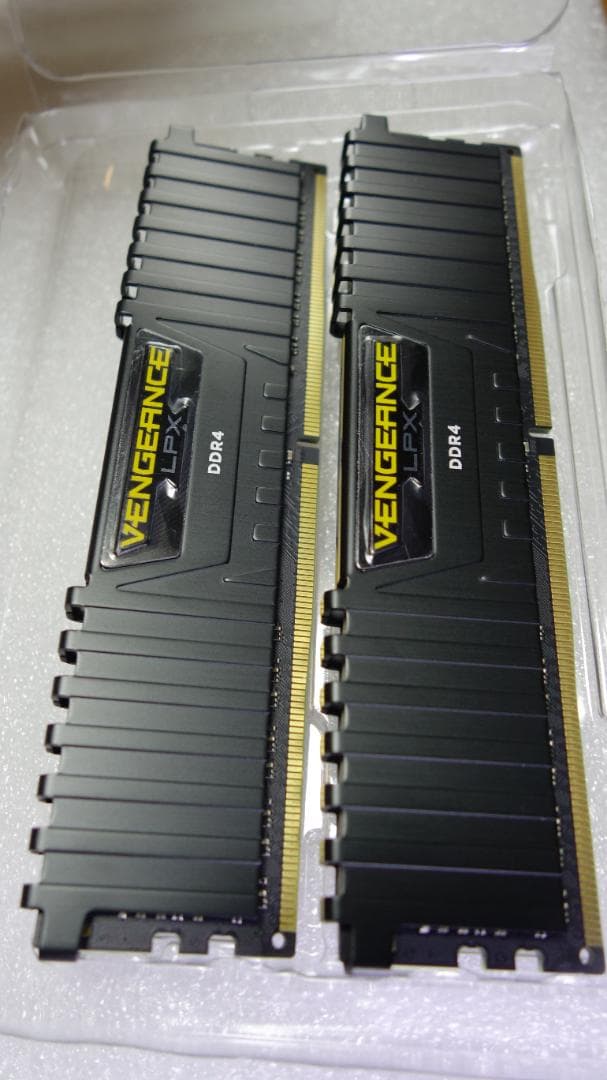 CORSAIR Vengeance LPX DDR4 メモリ 8GB×2枚