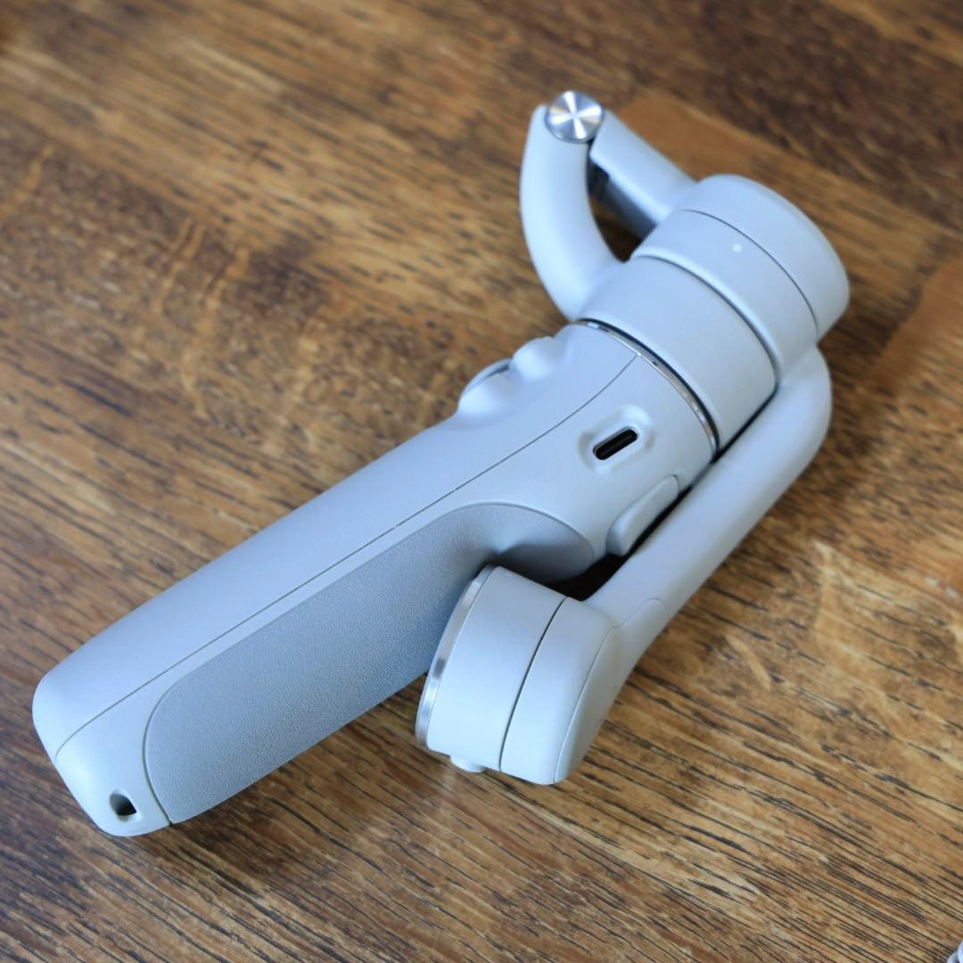 【美品】DJI OM5 アテネ グレー スマートフォン スマホ用　ジンバル