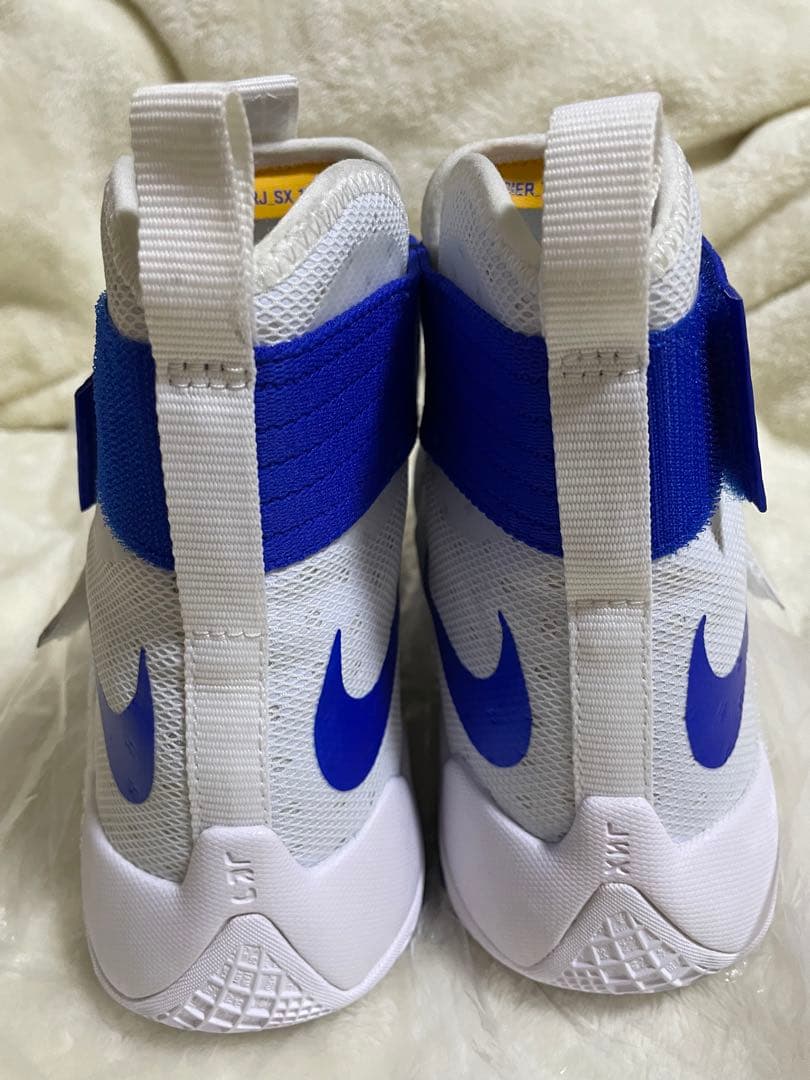 激レア！ナイキ レブロン ズーム ソルジャー10 \"ハイパー コバルト\"