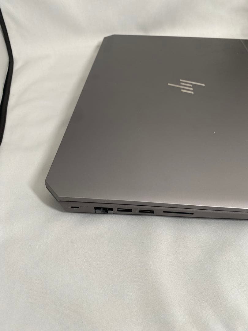 HP ノートPC Intel Core i7 16GB RAM 477GB