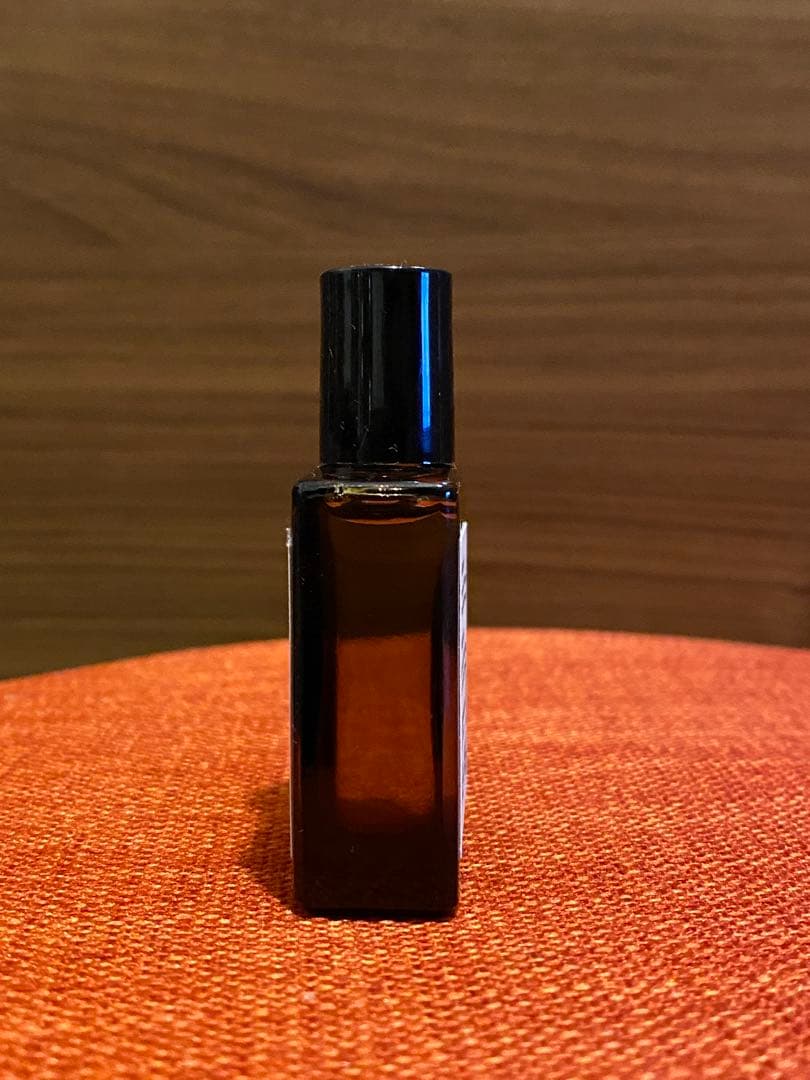 ヴェルサティルパリ 香水