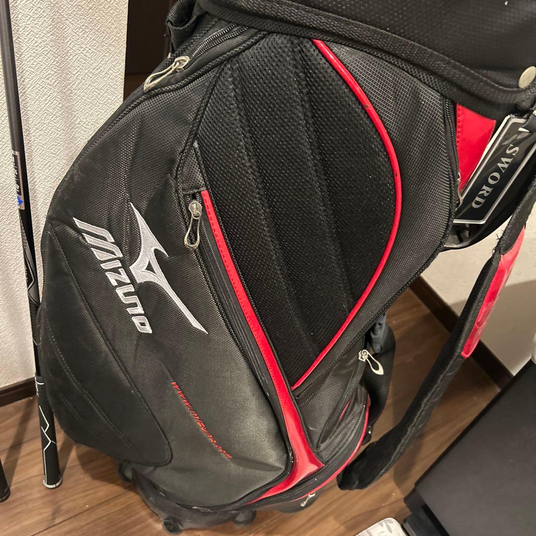 ゼクシオ4 メンズ R 13本　右利き　ゴルフクラブセット