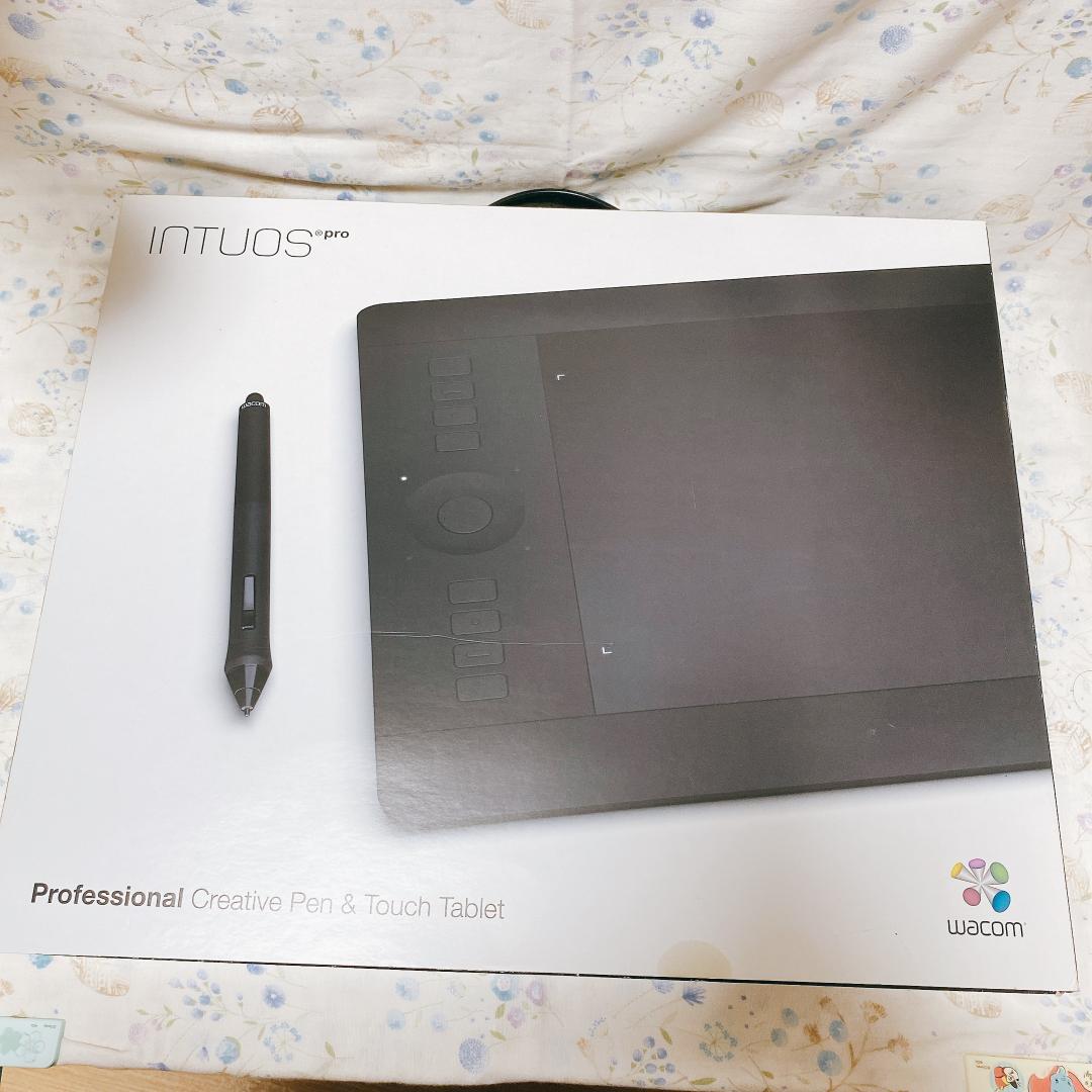Wacom ペンタブレット INTUOS PTH-651 medium Mサイズ