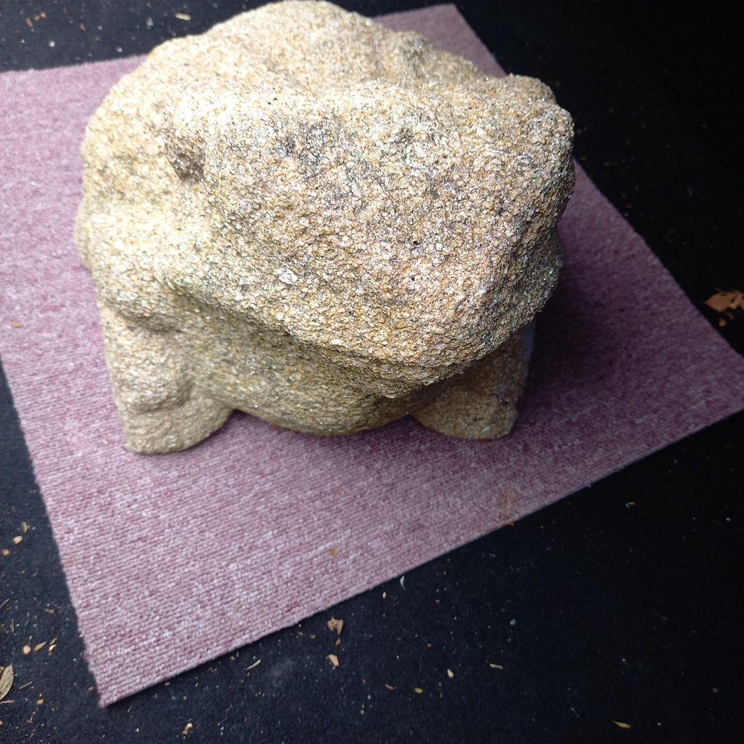 石のカエルの置物　重さ36㎏　アンティーク