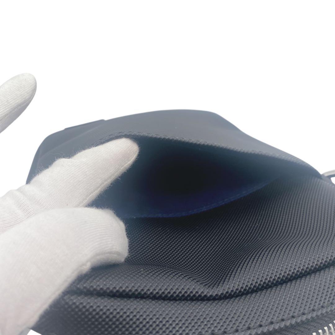 【未使用級】 LACOSTE ラコステ ショルダーバッグ ブラック