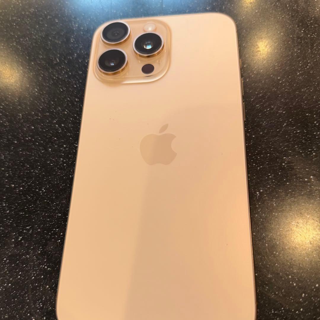 【超美品】iPhone 16 Pro Max ゴールド 本体