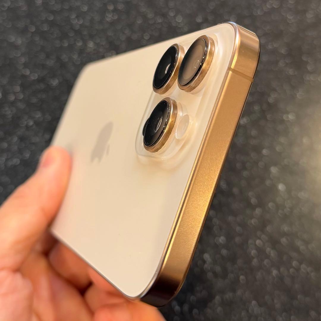 【超美品】iPhone 16 Pro Max ゴールド 本体