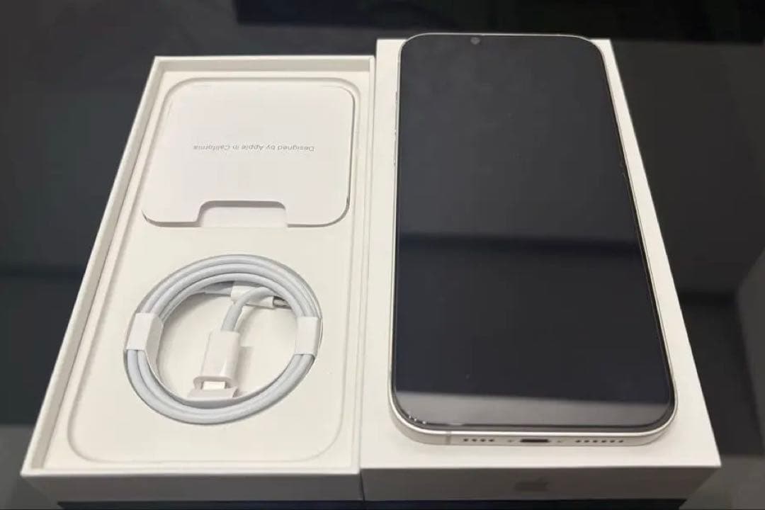 iPhone 14 plus 128GB スターライト　SIMフリー