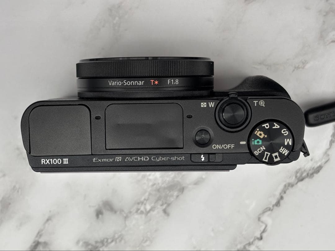 Sony RX100 III コンパクトデジタルカメラ
