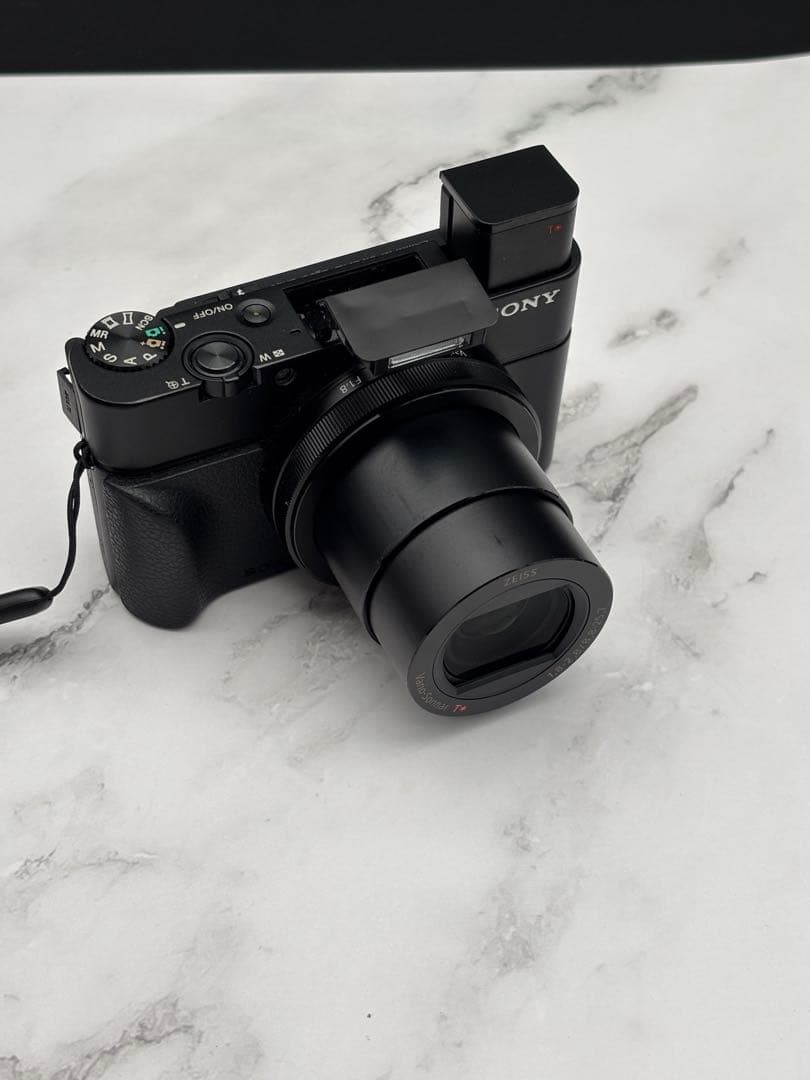 Sony RX100 III コンパクトデジタルカメラ