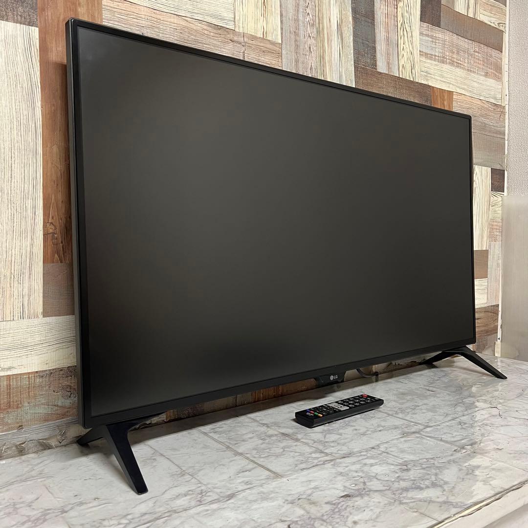 即日受渡❣️全国送料込3年前購入LG 43型4画面表示4K液晶モニターゲームモード