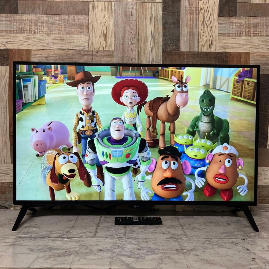 即日受渡❣️全国送料込3年前購入LG 43型4画面表示4K液晶モニターゲームモード