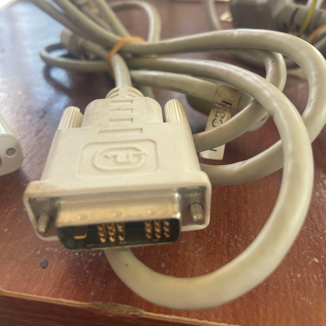 中古　EIZO FlexScan SX2462W 24.1インチ 白 通電ok