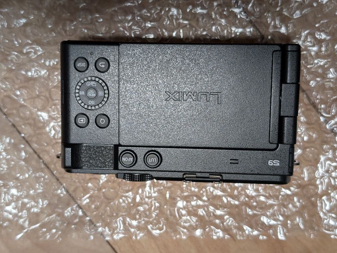 LUMIX S9 本体＋SmallRigハンドグリップ