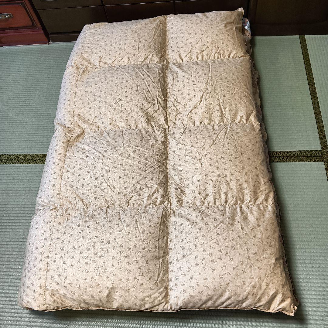 掛け布団　布団　ベージュ　ペイズリー　西川　羽毛　ハンガリー　ダウン　高級　綿