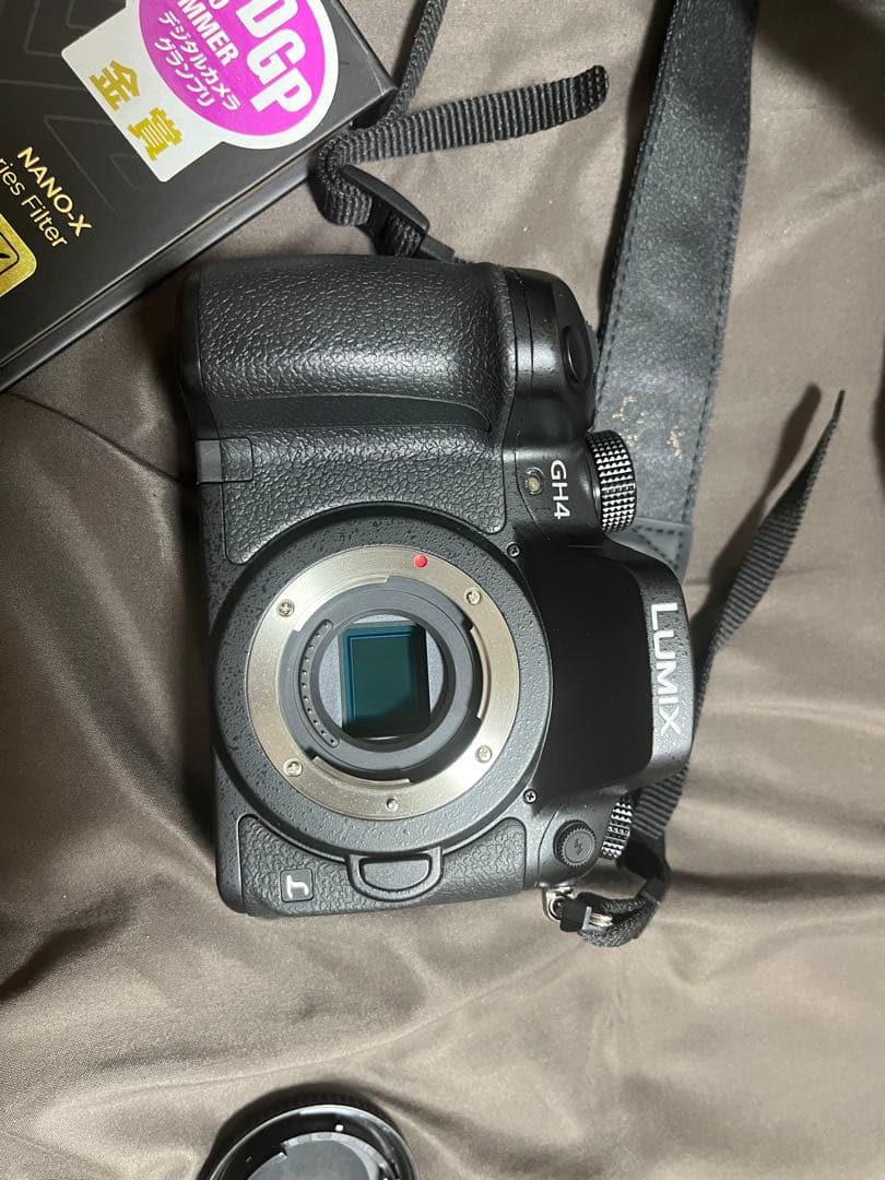 LUMIX GH4 デジタル一眼レフカメラ 本体 レンズ、バッテリー2個付き