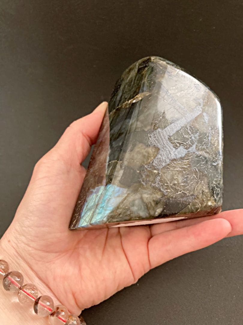 【ラブラドライト原石】「月と太陽の象徴」の石