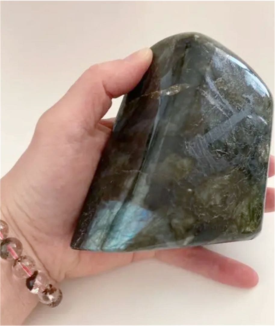 【ラブラドライト原石】「月と太陽の象徴」の石