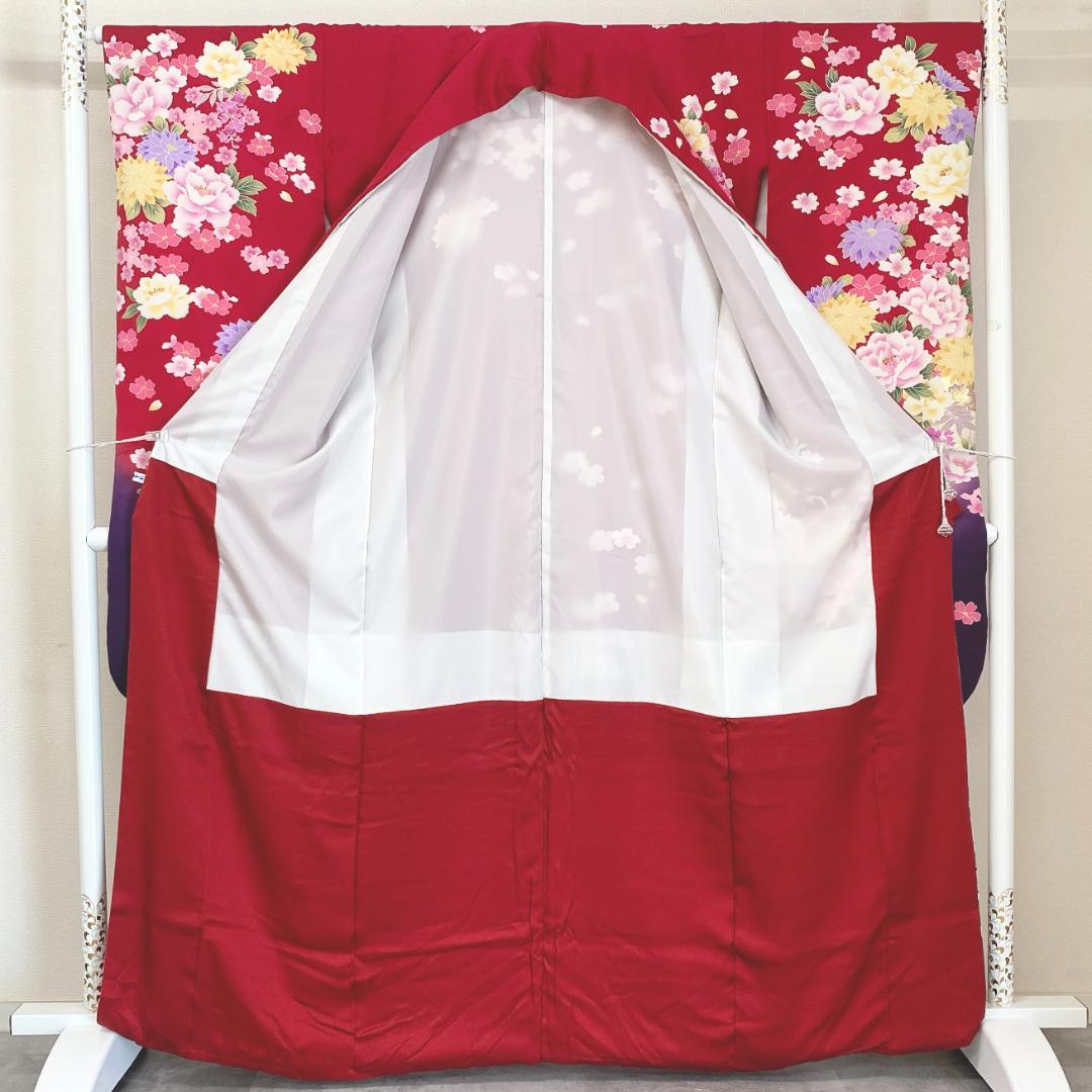 akmx193 正絹 振袖 　赤色 パールトーン加工 9号 花柄