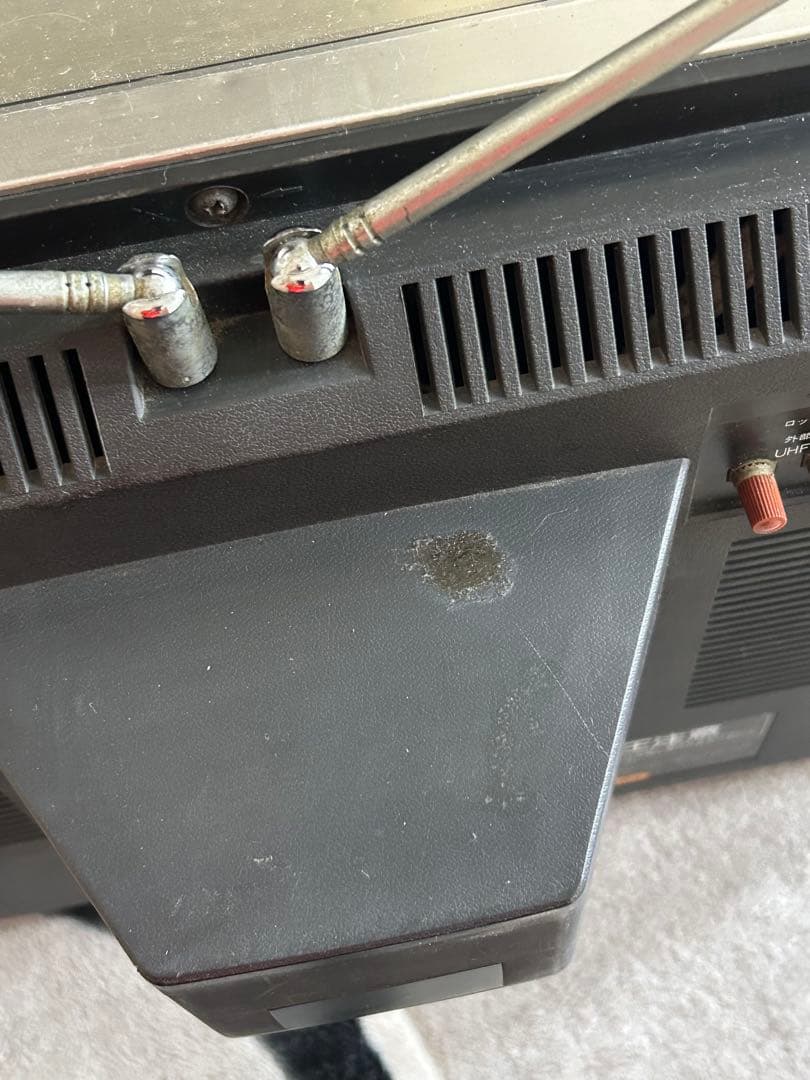 メルカリ祭り12月16日迄の限定価格！シャープ　TVラジカセ　ジャンク品