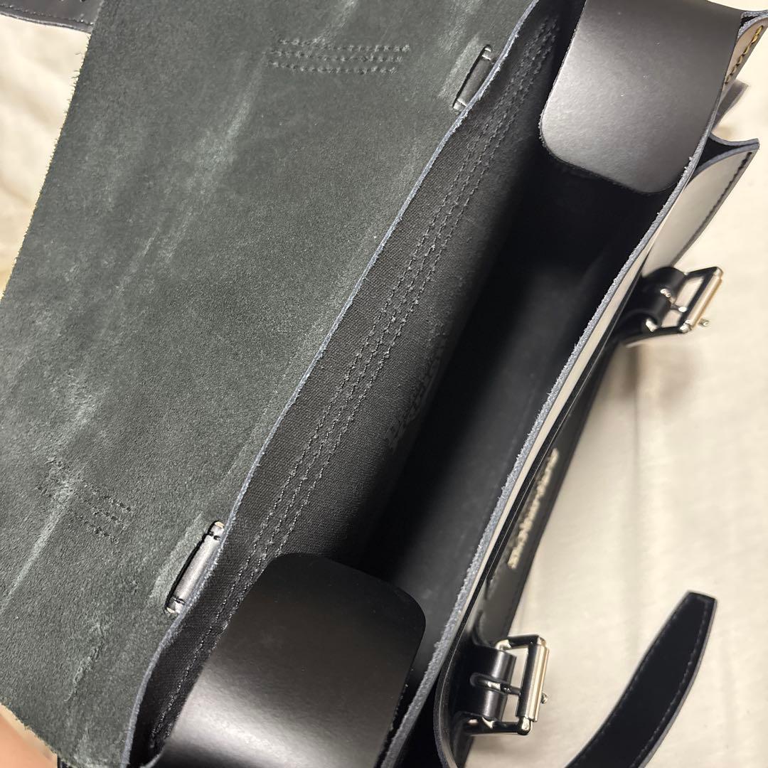 く*に様 期間限定値下げ中 Dr. Martens 11インチ　レザー　サッチェ