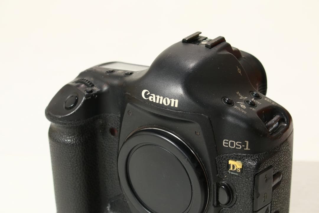 Canon EOS-1Ds Mark ii ボディ & バッテリー