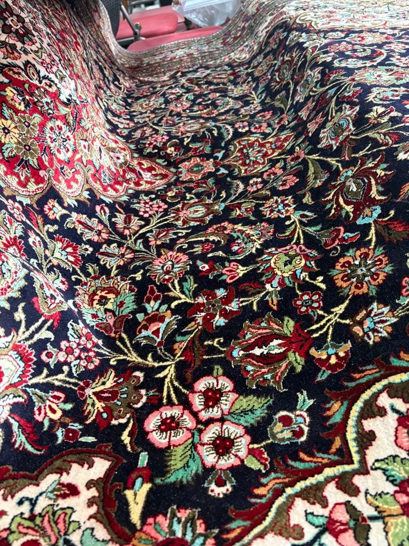 年内販売希望　価格交渉喜んで　ペルシャ絨毯　シルク100% 310x207