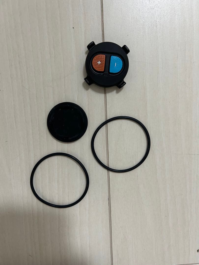 ３月までの出品 Wahoo KICKR CORE ズイフトコグ付き