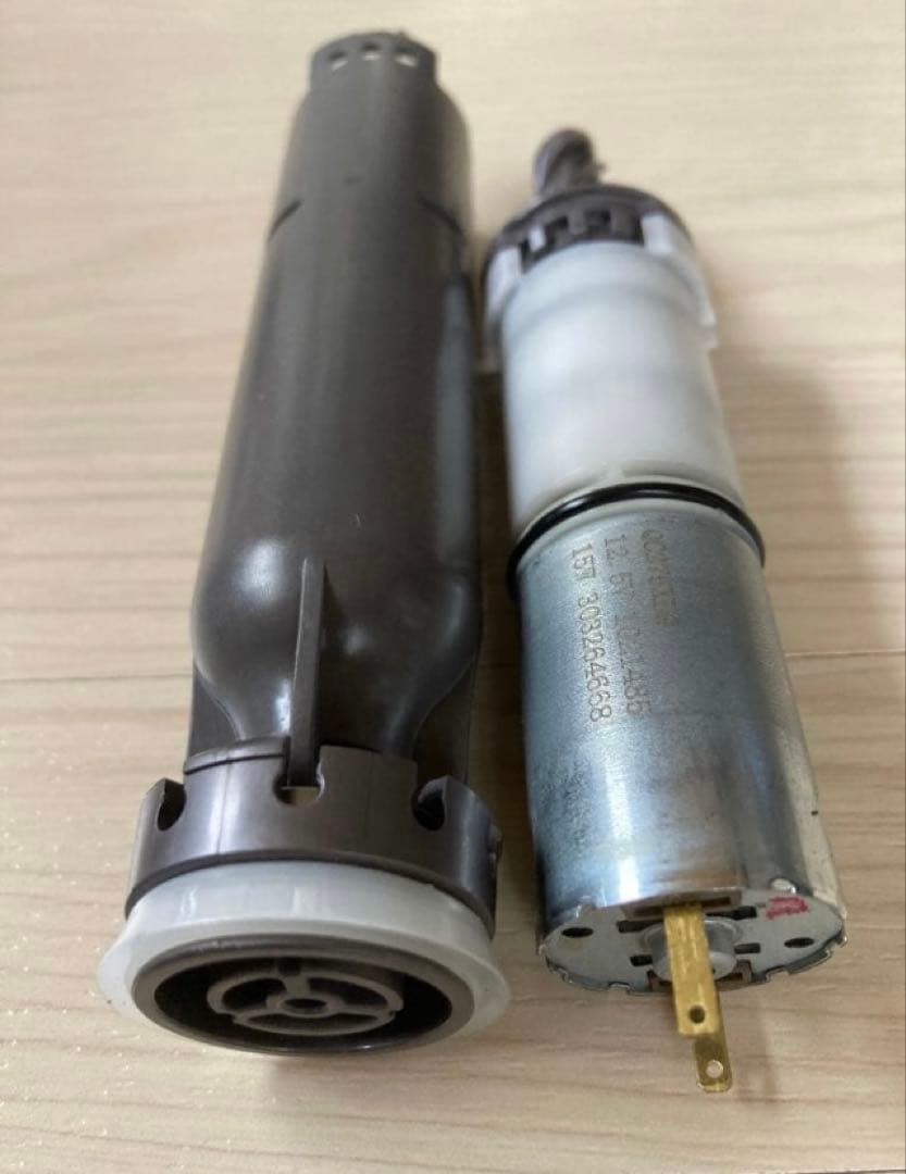 ダイソン掃除機　sv18 サイクロン部 完全分解洗浄