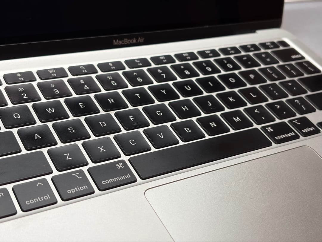 MacBook本体 MacBook Air M1 2020