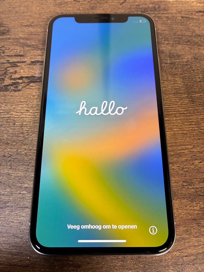 Apple iPhone X 64GB シルバー