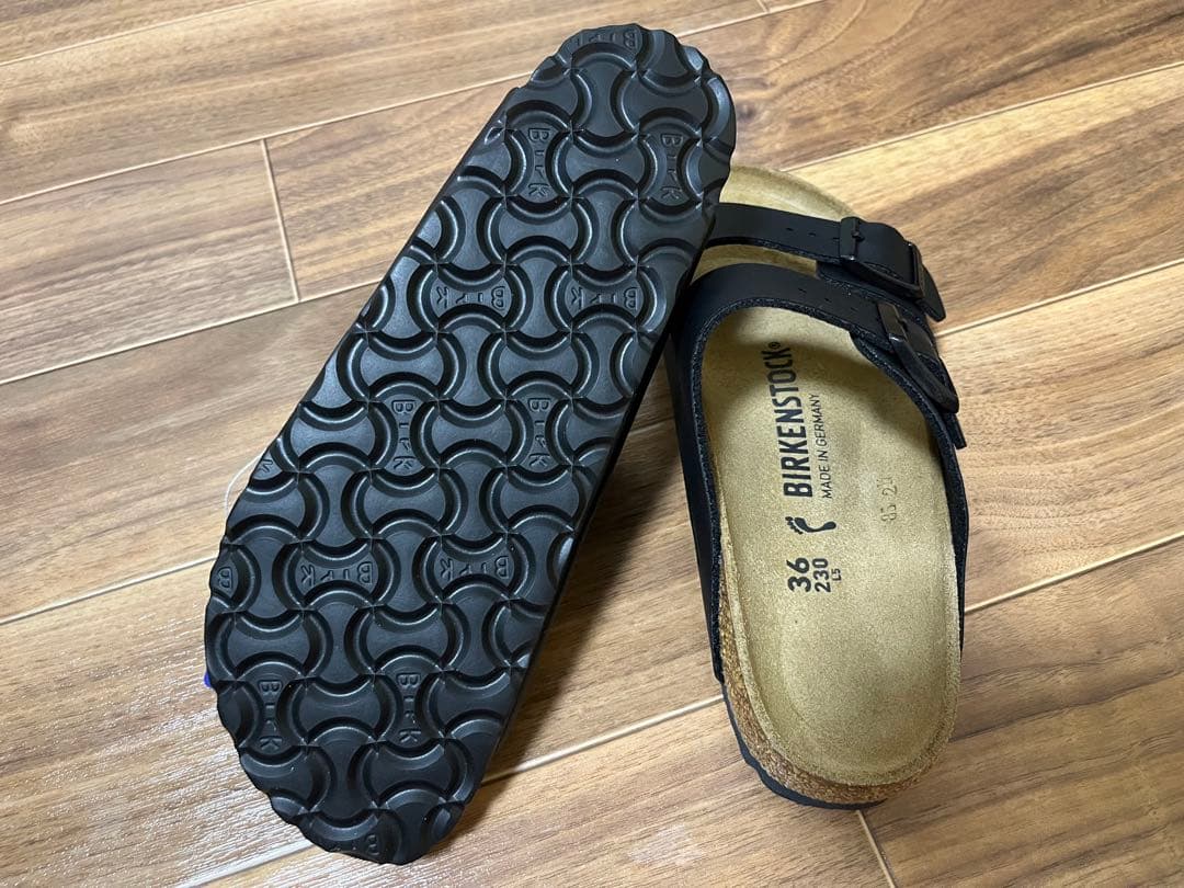 新品★BIRKENSTOCK ブラック サンダル 36
